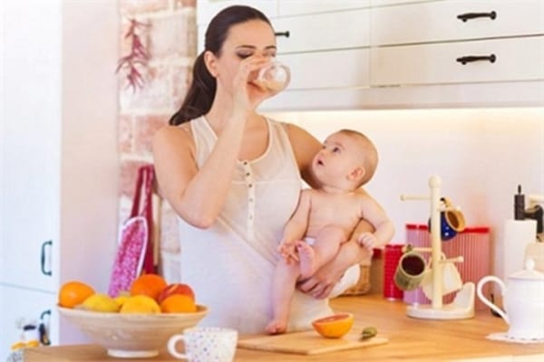Tăng cân lợi sữa cho mẹ gầy sau sinh